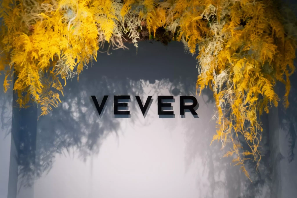 Vever-01